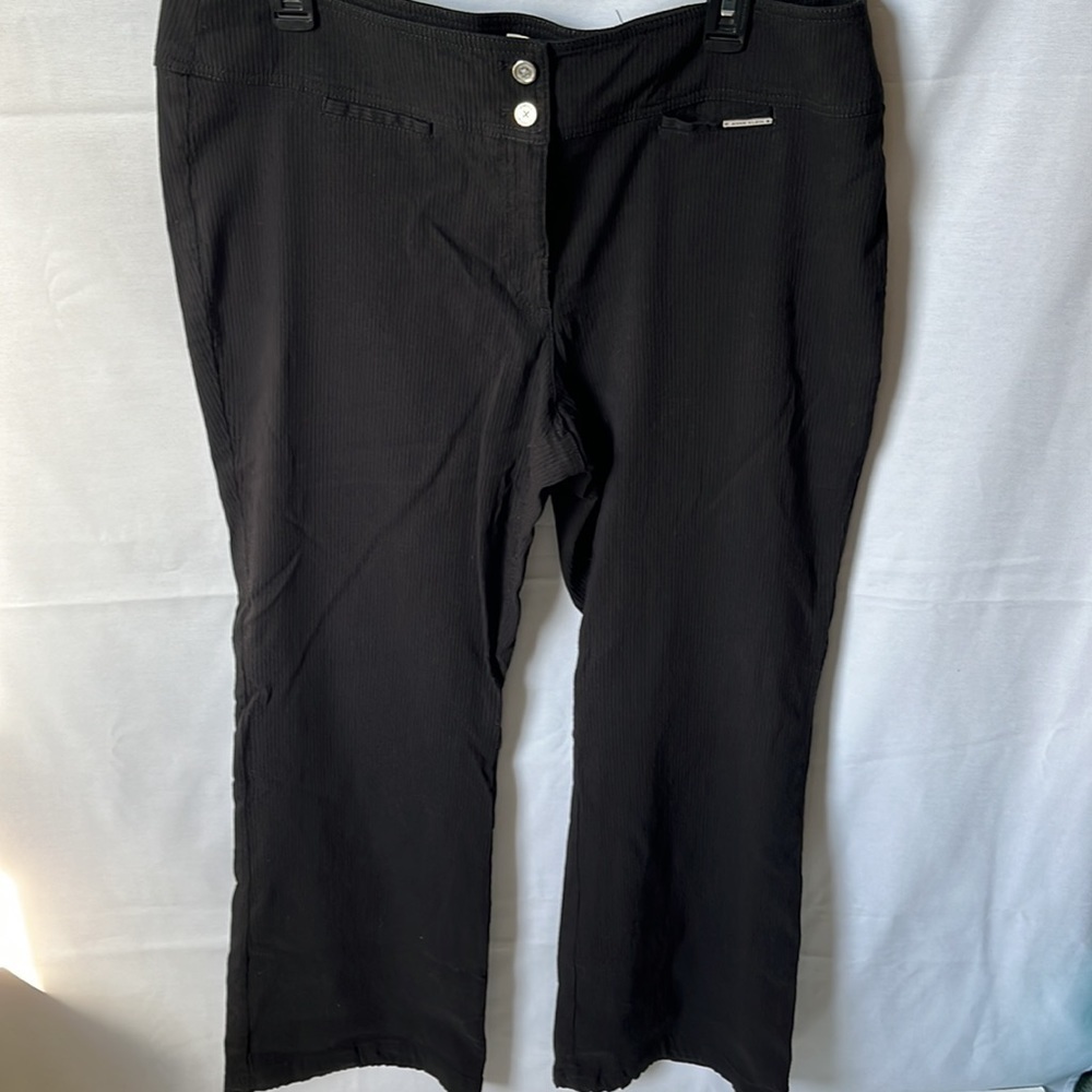 Anne Klein Black Cropped Pants